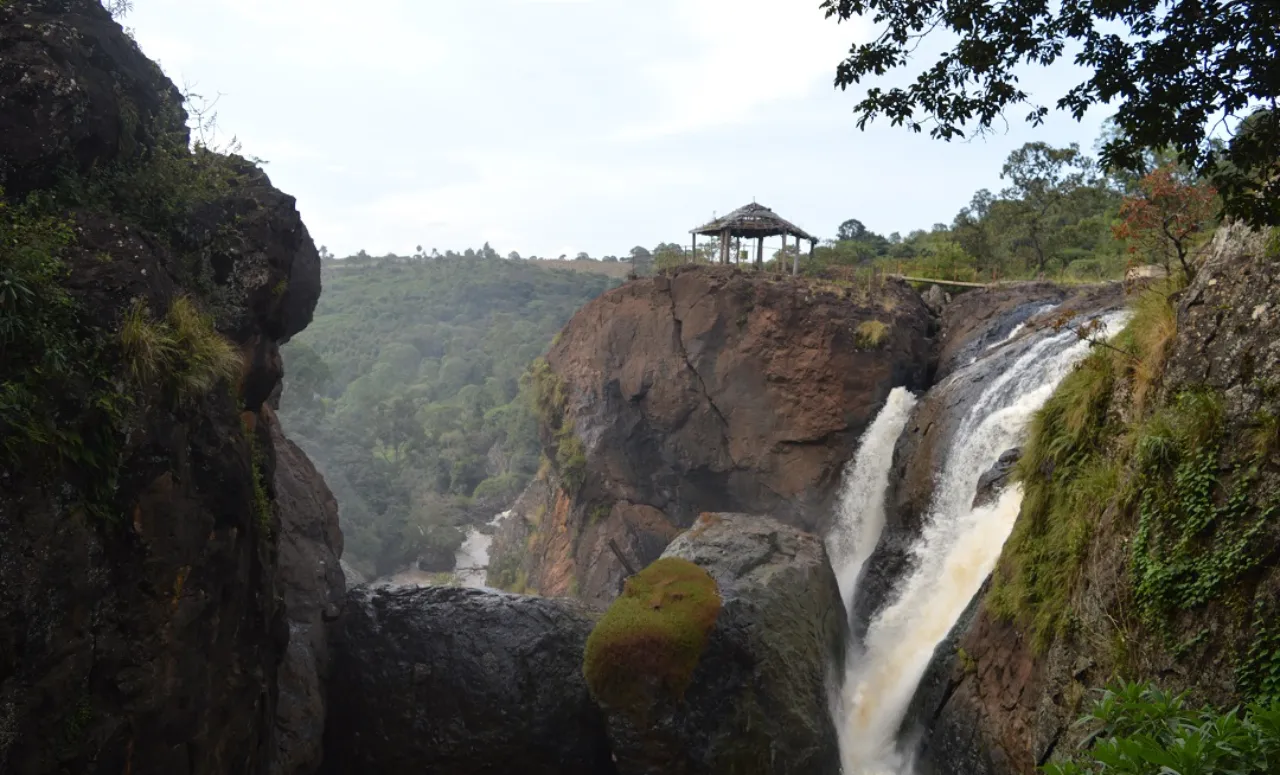 Hiking in Rift Valley Waterfalls in Eldoret Safarisoko